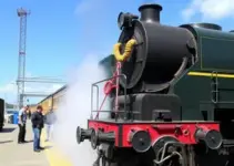 manutenção da Locomotiva 18 e litorina