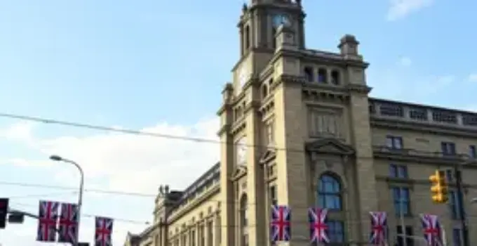 montagem da estrutura dos 112 anos